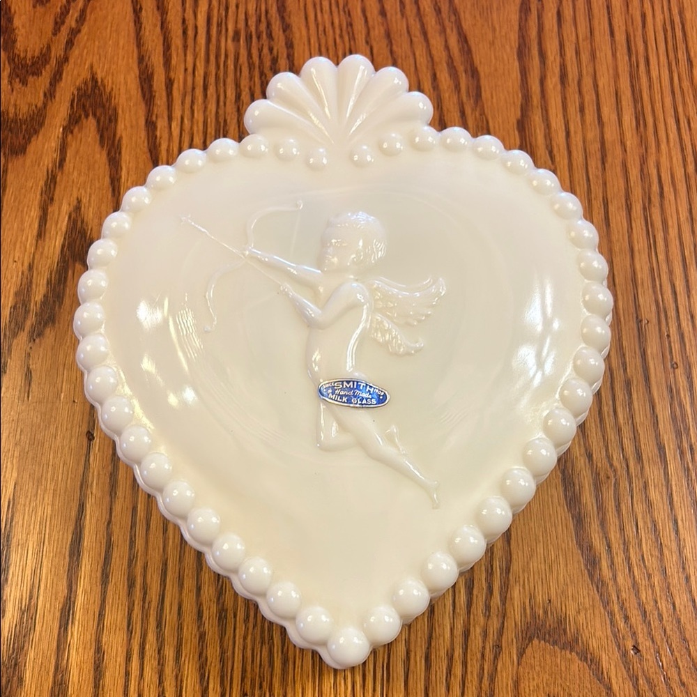 Vintage Fenton Milk Glass White Heart-Shaped  Cherub Cupid Candy Dish
